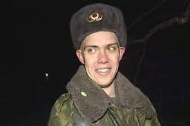 Пожарный из Свердловской области погиб, пытаясь снять кошку со столба