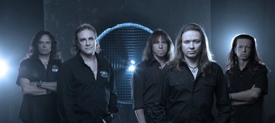 Один, вернее, одна - в поле воин?