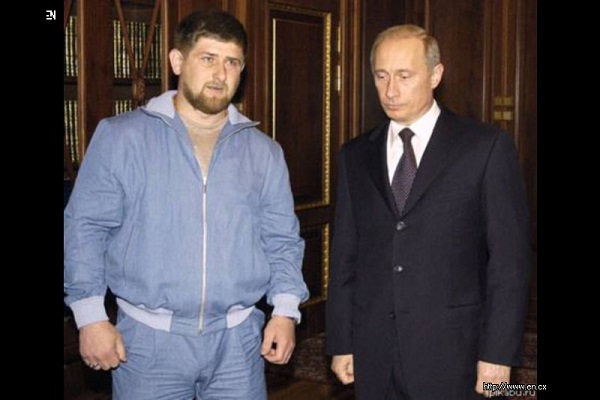 Снимите это немедленно: вещи и аксессуары политиков, вызвавшие негодование