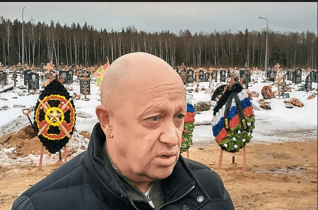 Российские власти готовятся к набору 400 тысяч контрактников