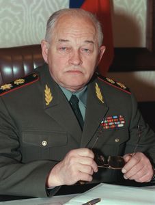 "ряженные" на трибунах Парада Победы