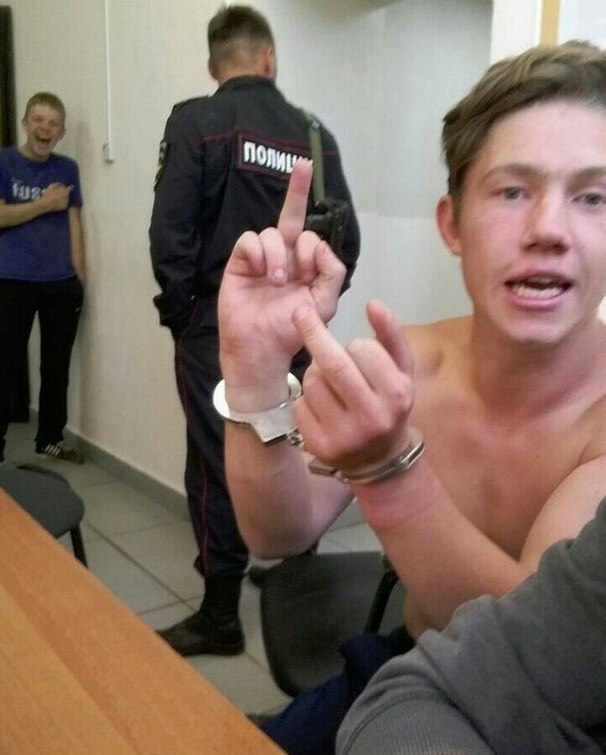 Ужасы и приколы из соцсетей 18+
