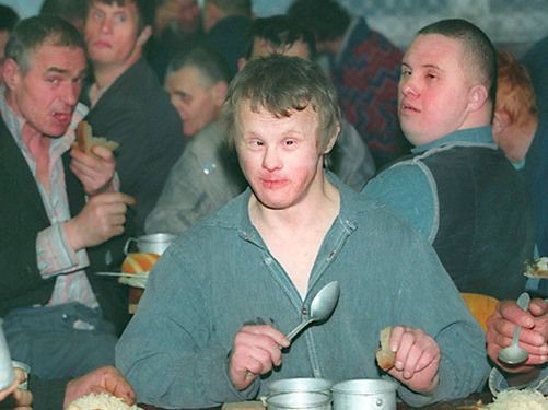 Русский «Стивен Хокинг»: в тюрьму за разбой посадили обездвиженного инвалида