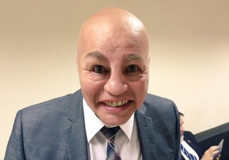 Собака получила в глаз от Кота