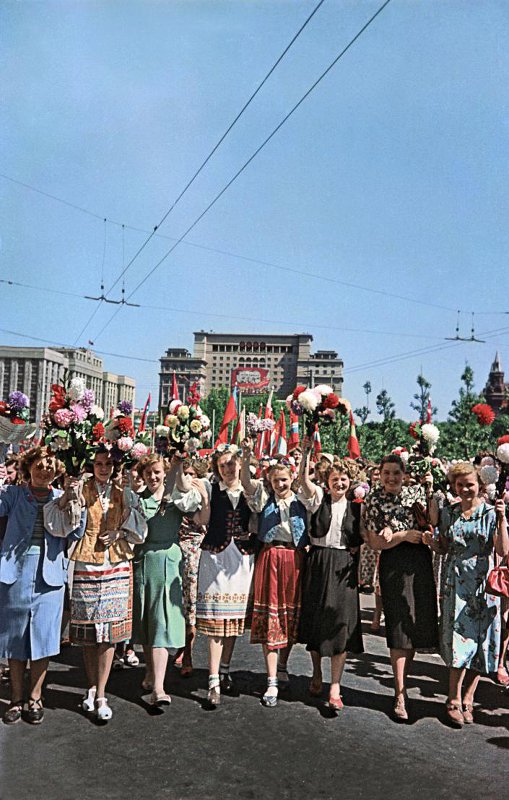 Несколько чудесных снимков из советской жизни.