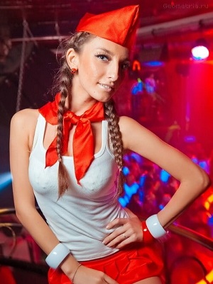 История СССР в головных уборах