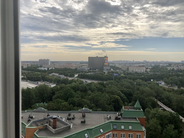 А какой у тебя вид из окна?