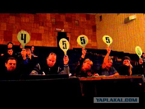 Чуть не упала