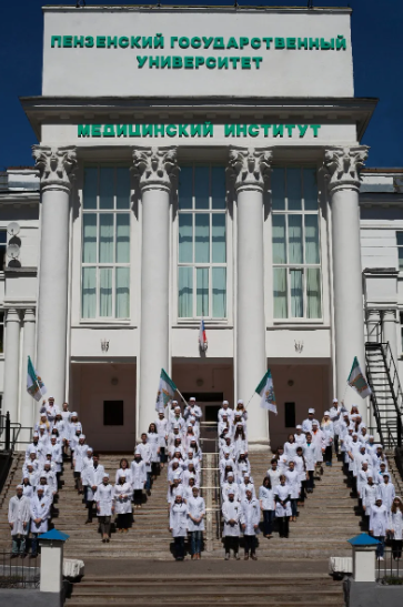 «Не путайте с теми, кто на стройке»: Пензенская больница потребовала уважать Абдулвагитов и Шахбозов
