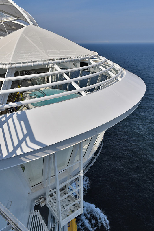 О новом городе развлечений на воде: инаугурационный круиз на гиганте Harmony of the Seas