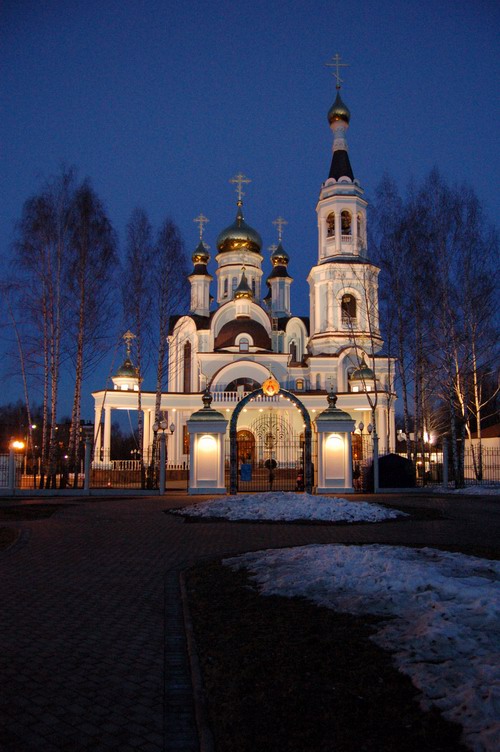 Церкви.
