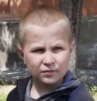 8 лет. Взрослый человек.