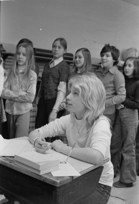 1975