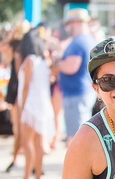 5 дней 20 тысяч лесбиянок развлекались в Калифорнии