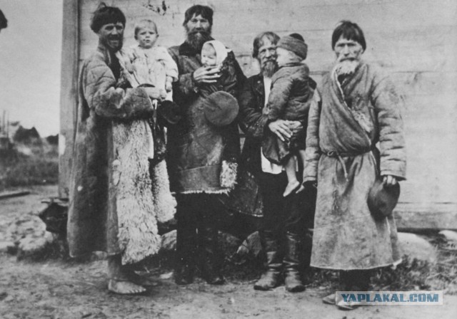 "Балы, красавицы, лакеи, юнкера, и вальсы Шуберта, и хруст французской булки"