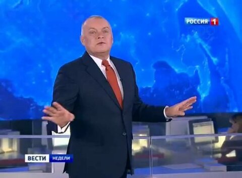 «Кому-то понадобилось очень сильно напугать человечество»: так ли страшен COVID-19?