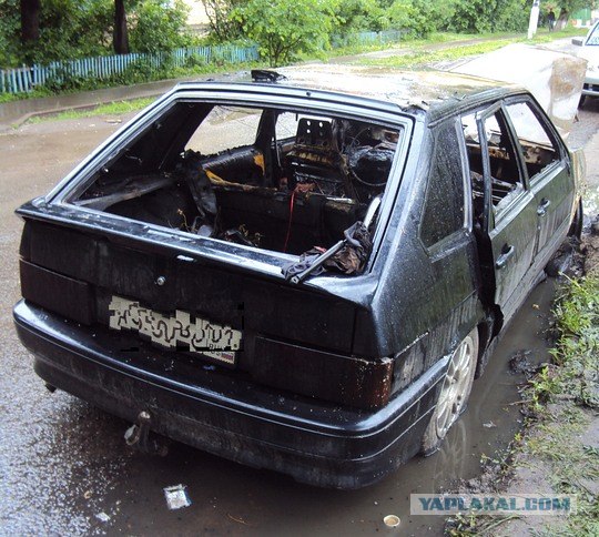 Сгорело две иномарки 07.06.11