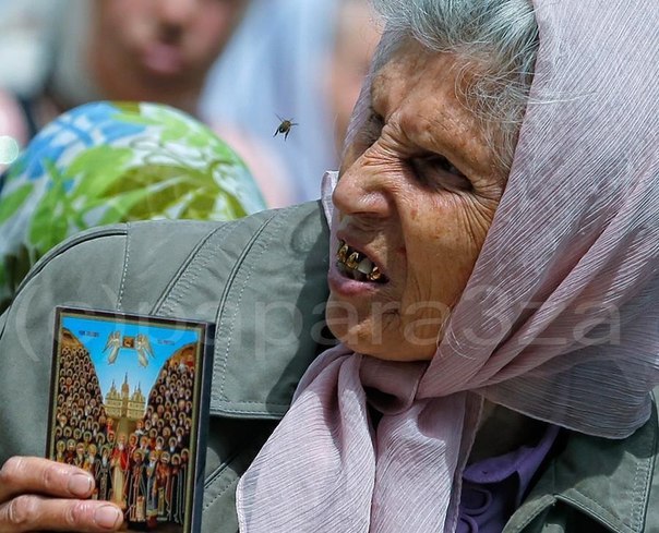Наконец то замироточил бюст