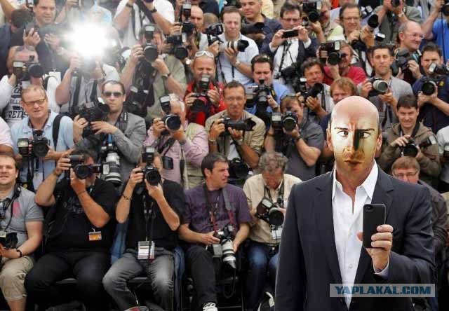 Брюс Уиллис