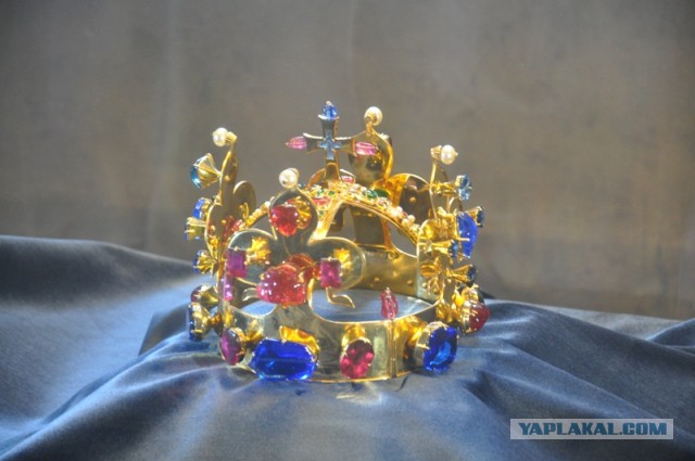 Самые знаменитые короны мира