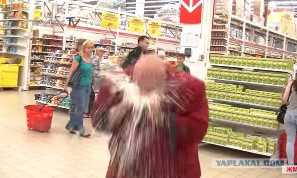 Напоили свина пивом