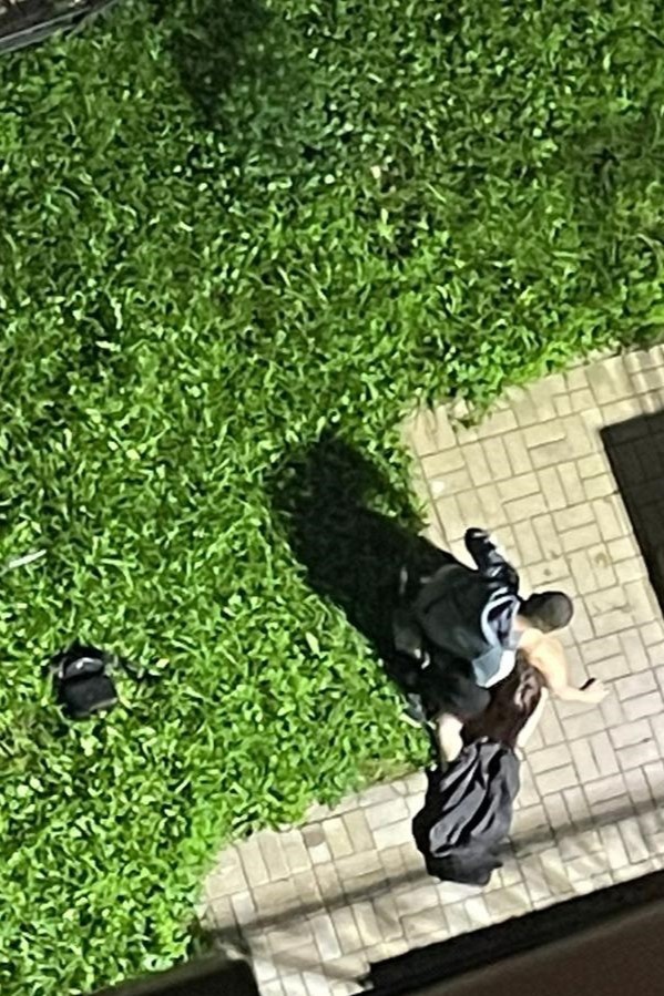 В Петербурге трое мигрантов выкинули девушку из окна 6 этажа и пытались увезти её на автомобиле.