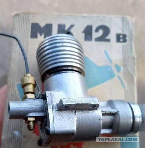 А кому игрушку?