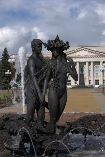 Бронзовые сиськи и жопа