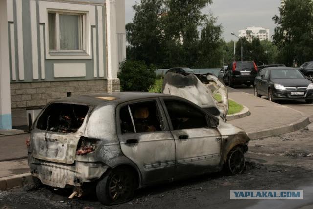 В Москве снова стали жечь автомобили