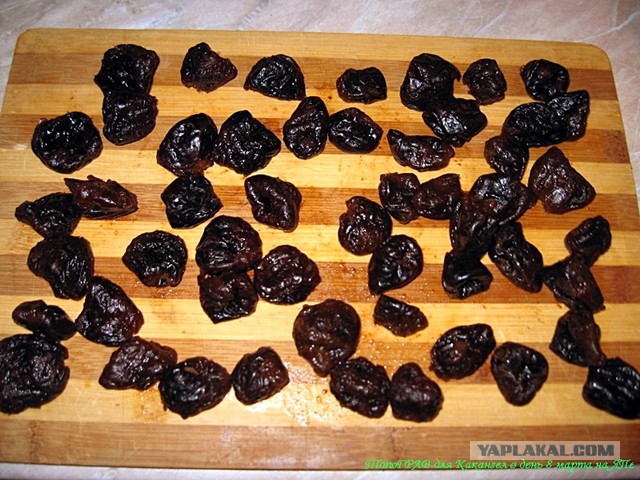 Вкусное обаяние Кулинарии, Повара ЯПа поздравляют милых дам!