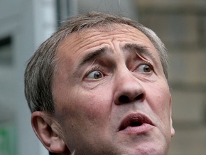 Что за "космический девайс" у него?