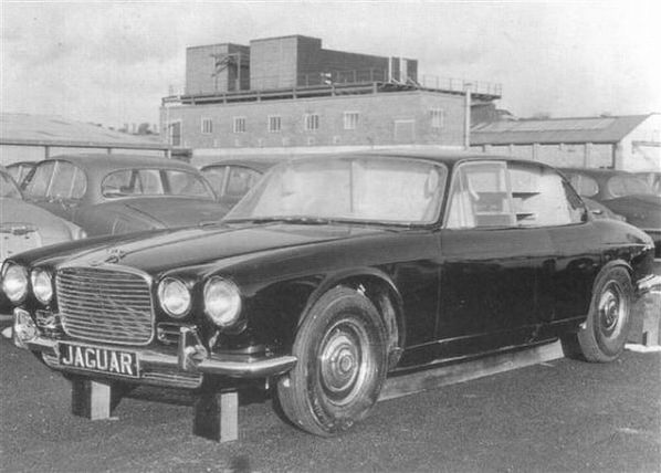 1970 Daimler Sovereign 4.2. Автопятница №10