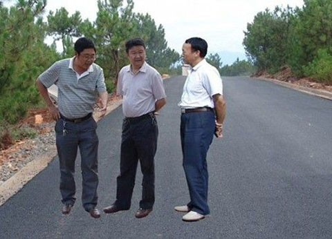 Власти прифотошопили технику в фотоотчёт об уборке улиц в Набережных Челнах