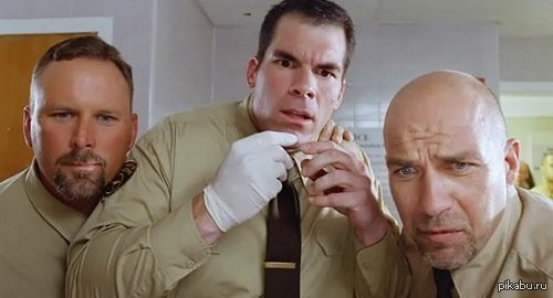 «Ugly»-тату с гнилыми корками и плесенью стали новым трендом у молодых людей