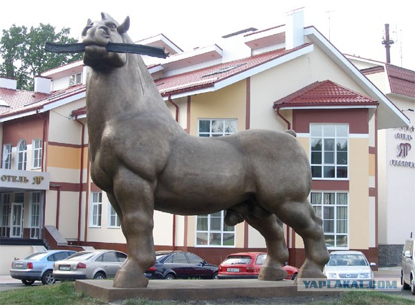 Смешные памятники Харькова
