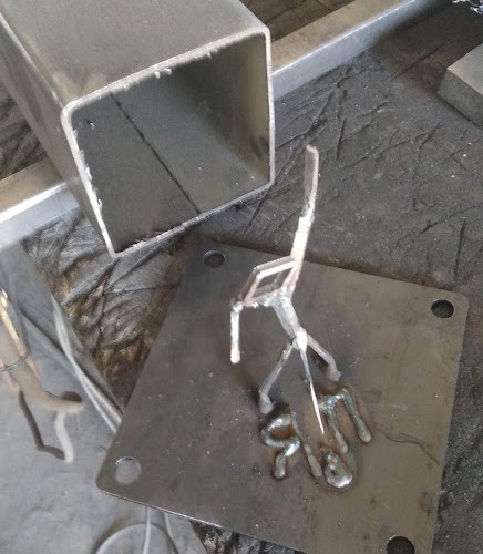 Секретный памятник ЯПовцу