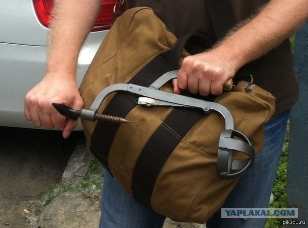 Удобное и надёжное устройство для надевания на детей штанишек 
