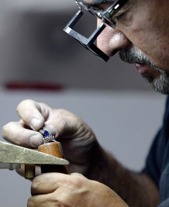 Ювелиры завалены работой: все хотят "как у Дианы"