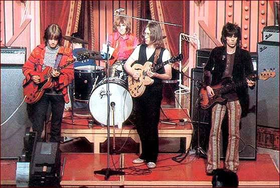 Йоко Оно: она разрушила The Beatles и стала музой Джона Леннона