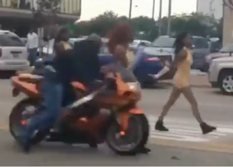 Идиоты на мотоциклах - явление интернациональное