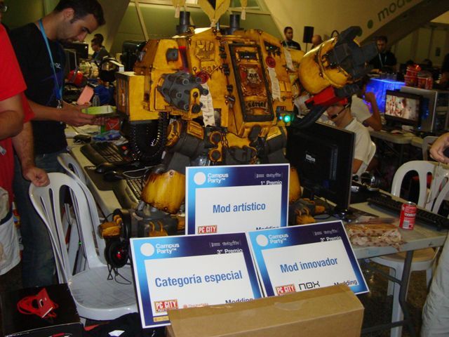 Моддинг корпуса в стиле Warhammer 40K
