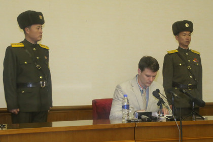 Сорвавший агитплакат в пхеньянском отеле студент из США получил 15 лет колонии