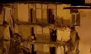 Та самая квартира в астраханской пятиэтажке, из-за которой могли обрушиться два подъезда, прямо перед вами