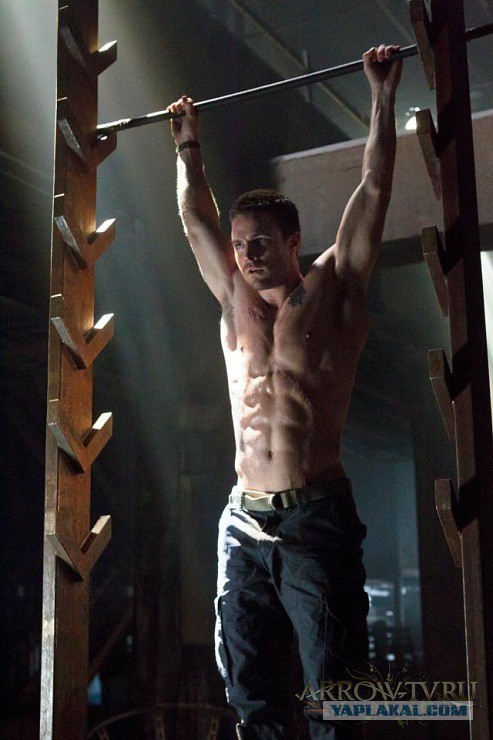 Главный герой сериала «Стрела» с первого раз прошёл полосу препятствий на телешоу