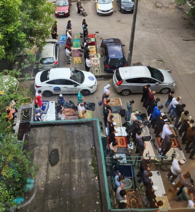 В Тверской области банда малолетних абу-бандитов избила 11-летнего мальчика.