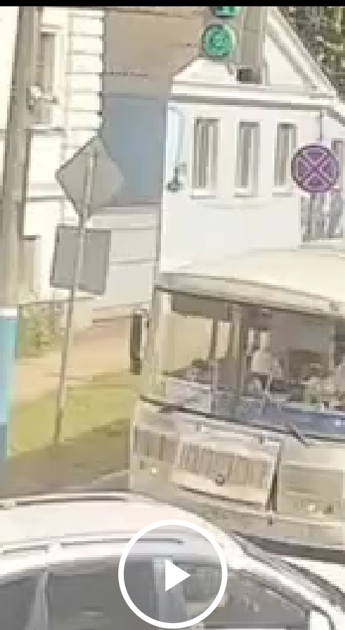 Объехал всех.