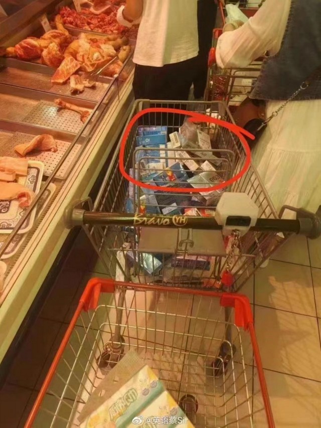 Жители Китая устроили драки из-за продуктов, поскольку 21 млн человек оказались на карантине