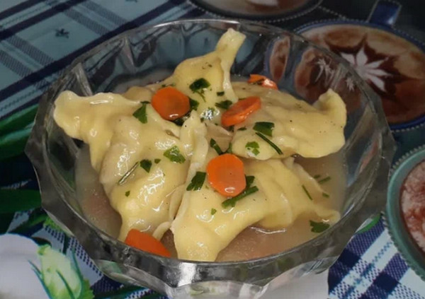 Во «Вкусно — и точка» задержали мужчину, снимавшего девушек на камеру в женском туалете