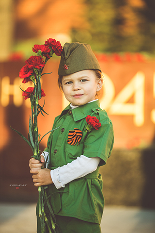И снова Надюша Толоконникова