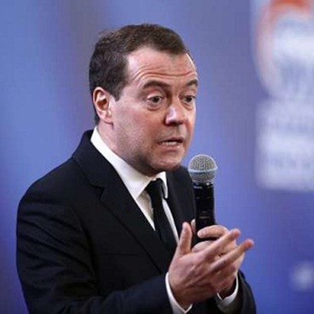 Россиянам вернут летнее время и подарят сокращенные рабочие дни
